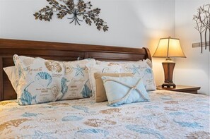 4 quartos, Wi-Fi de cortesia, roupa de cama