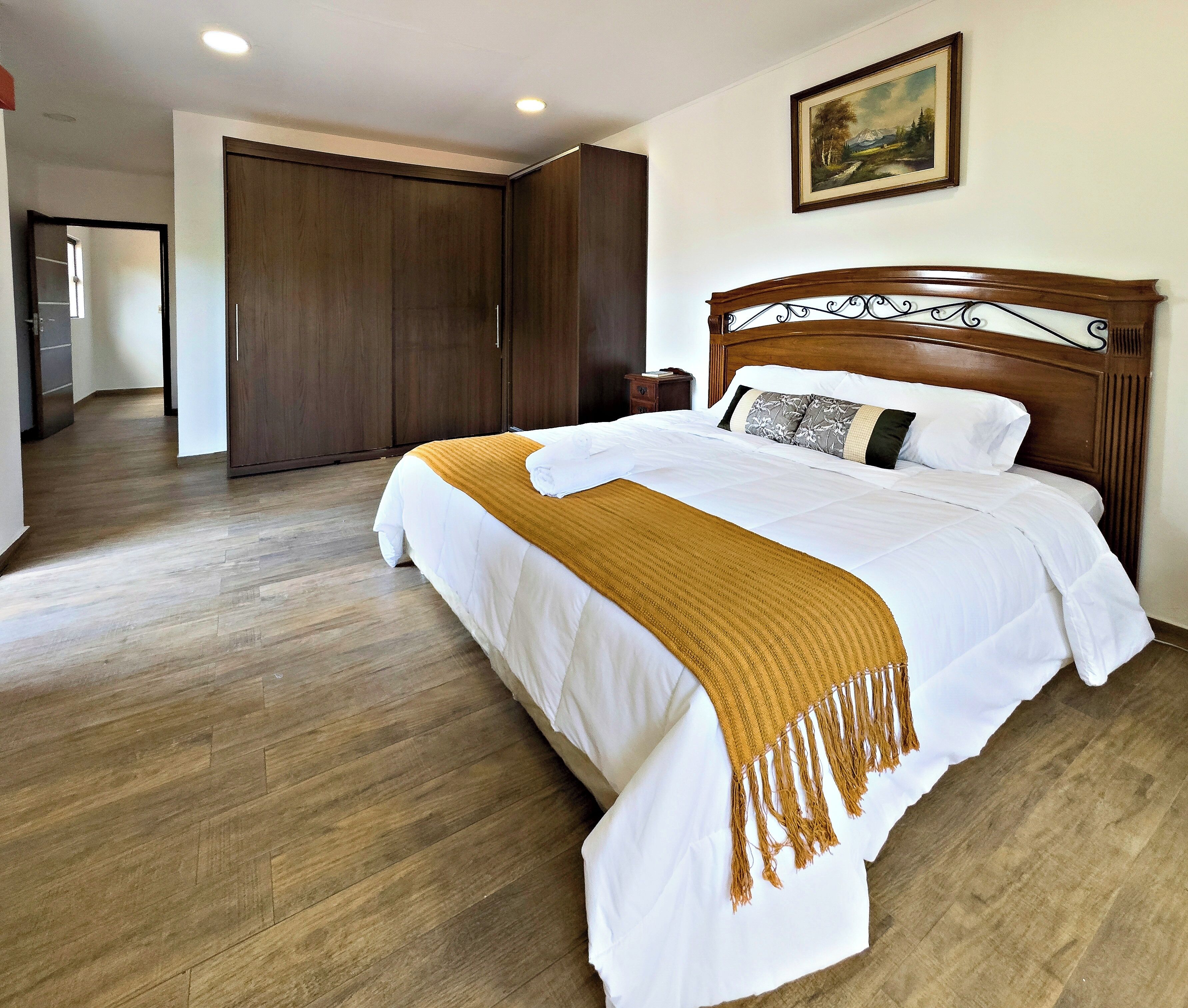 Casa Confort, balcón, vista al patio | Cortinas blackout y wifi gratis 