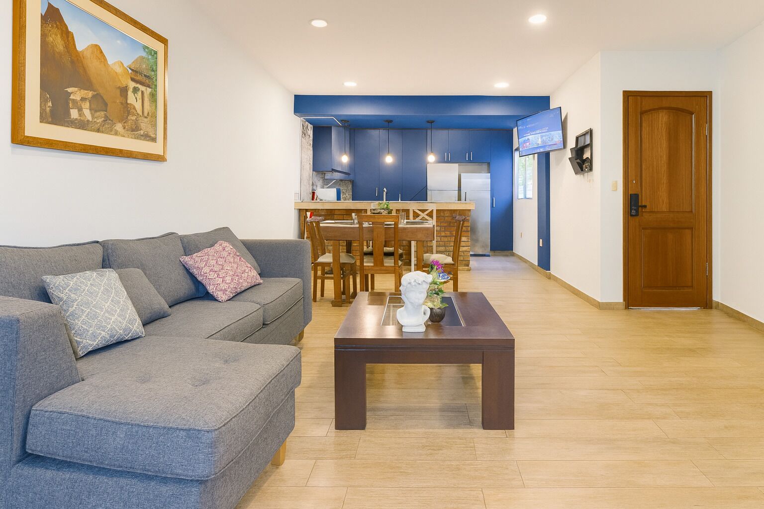 Comfort House, Balcony, Courtyard View | Living area