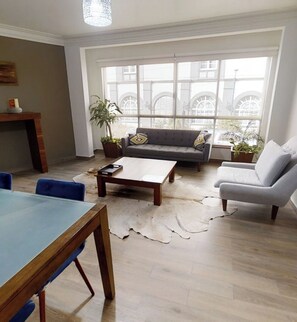 Basic Single Room | Living area - Tokio By Smart W  (Juárez)