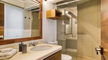 Basic Single Room | Bathroom