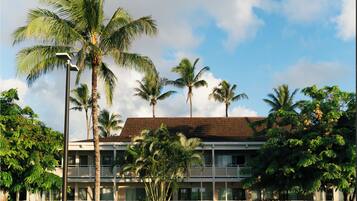 Vista frontal de la propiedad