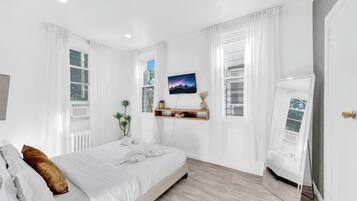 Acceso a internet y ropa de cama