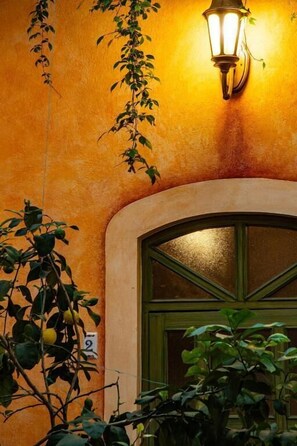 Chi tiết ngoại thất