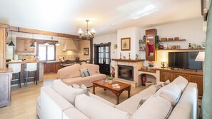 Living area - Villa Carmen Ronda by Ruralidays (Málaga)
