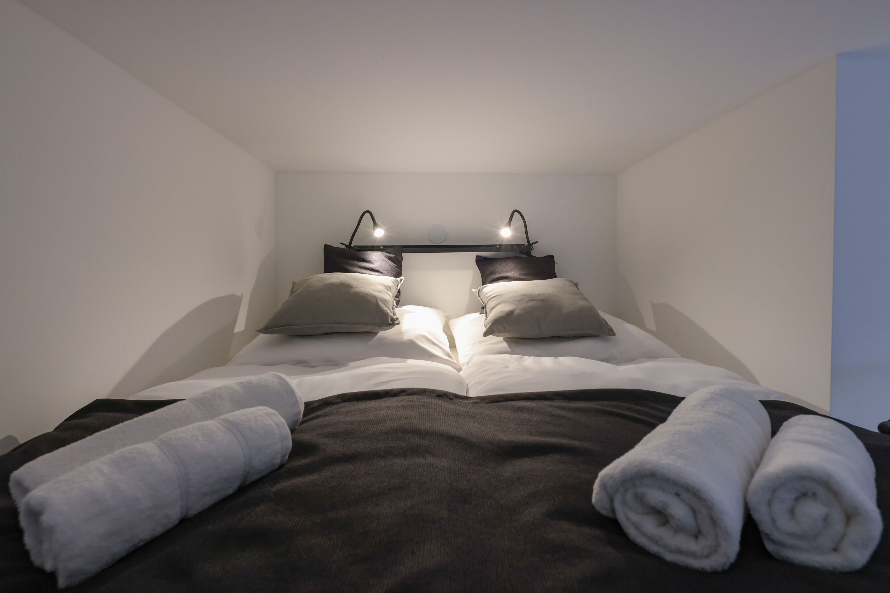 1 chambre, fer et planche à repasser, accès au Wi-Fi (inclus)