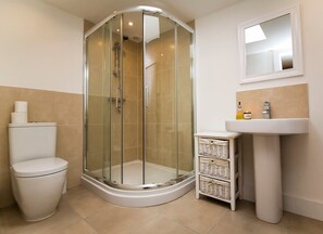 Dutxa, assecador de cabells i tovalloles