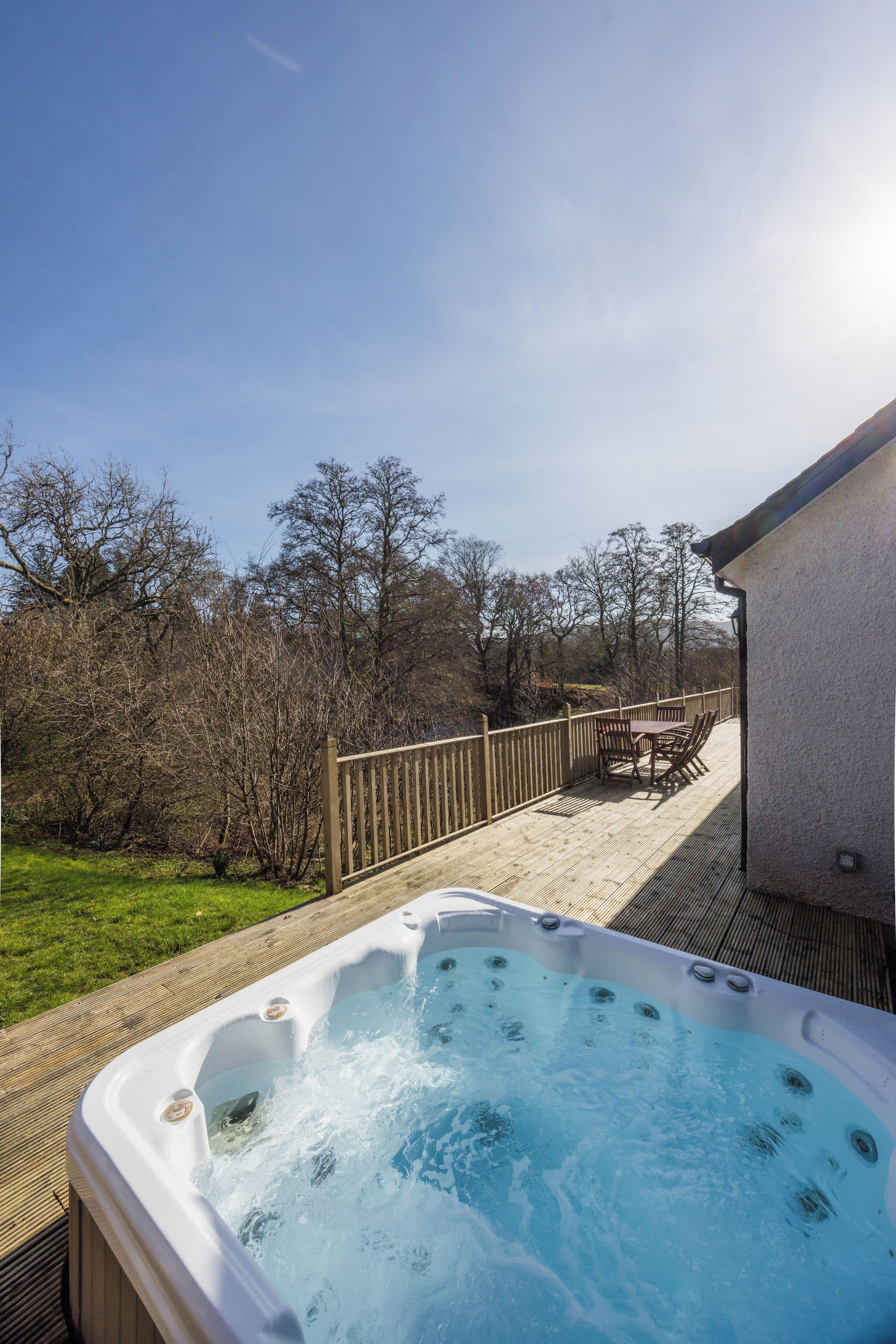 مغطس سبا خارجي