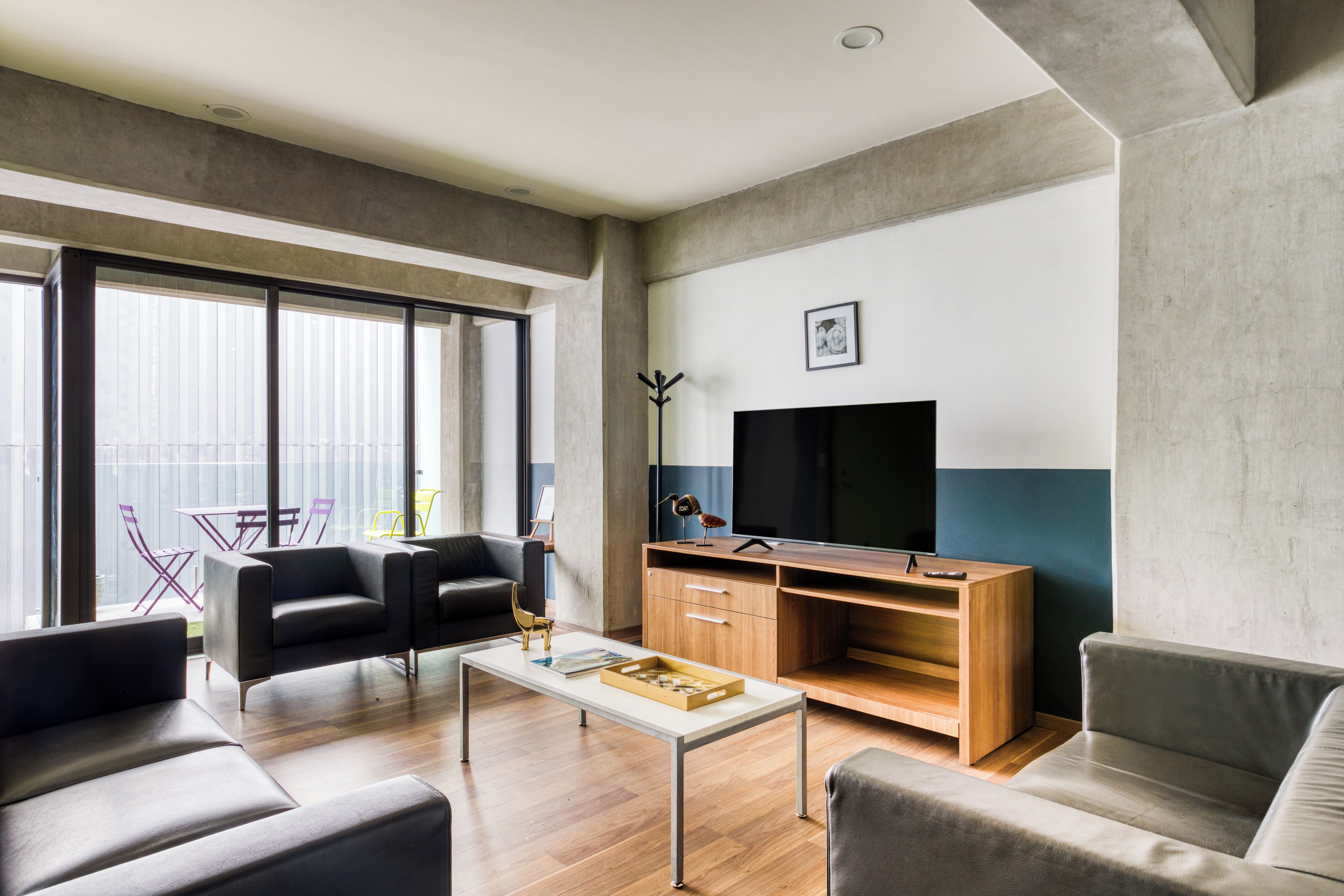 Comfort Room | Living area