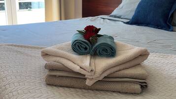 4 bedrooms, free WiFi, bed sheets