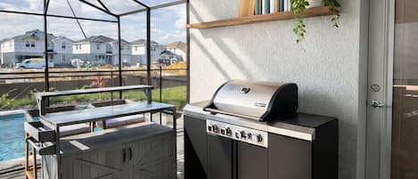 Basic Villa | Outdoor dining