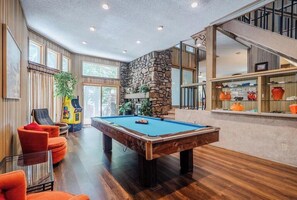 Games room - Expansive Lakeside Living: 6BR, Fishing Paradise (Hot Springs Village)
