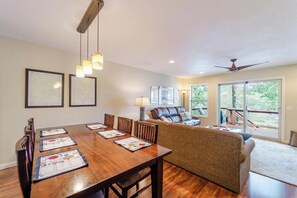 Interior - Family Fun Townhouse on lake Desoto (Hot Springs)