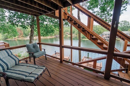 Family Fun Townhouse on lake Desoto