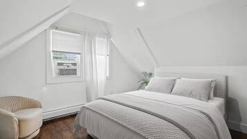 1 slaapkamer, een strijkplank/strijkijzer, wifi, beddengoed