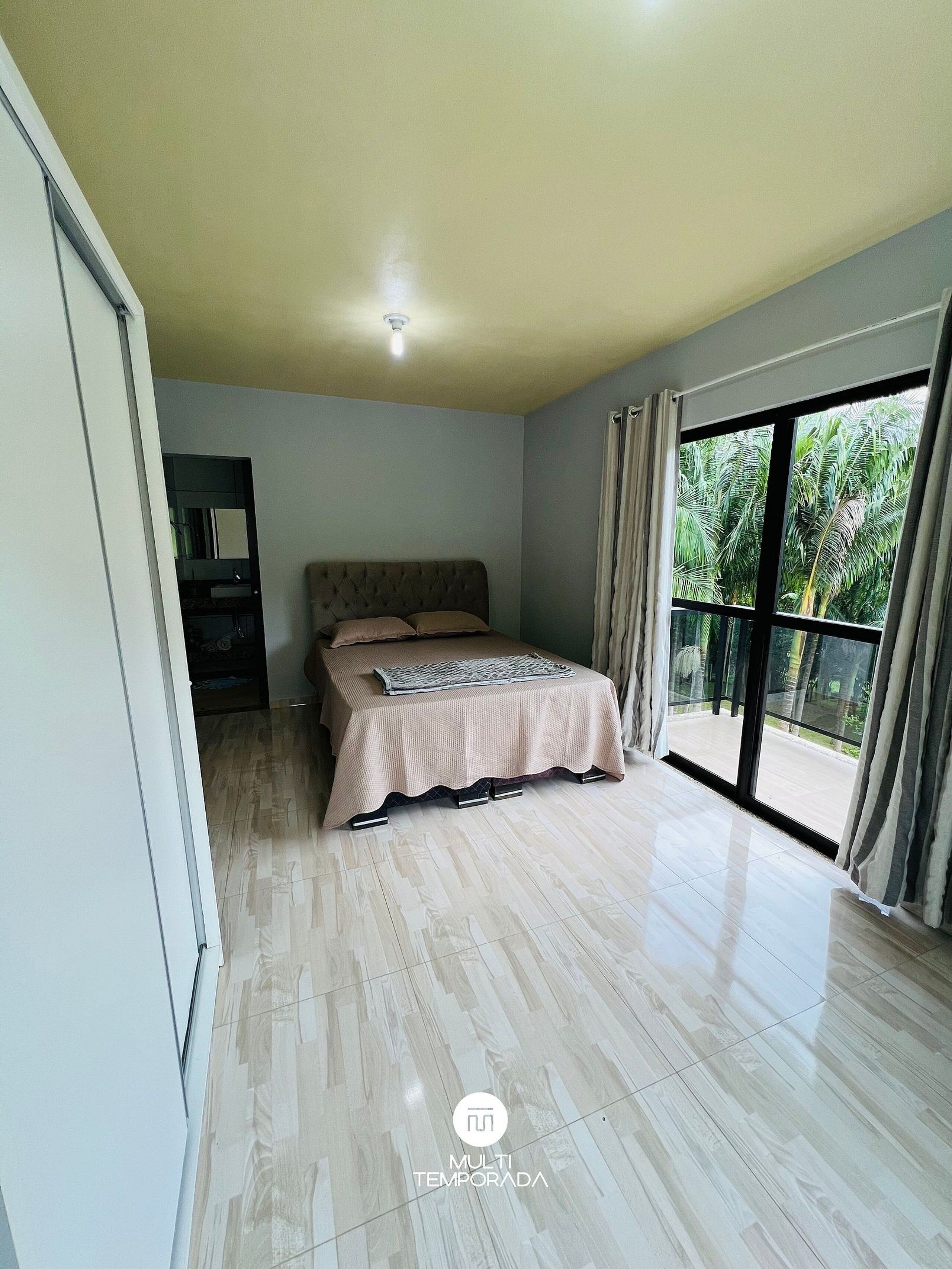 Premium-feriehus - adgang til pool - udsigt til pool | 4 soveværelser, premium-sengetøj, individuelt design