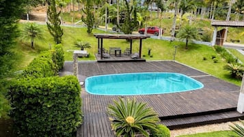 Cottage Premium, akses ke kolam renang, pemandangan kolam renang | Kolam renang | Kolam renang outdoor