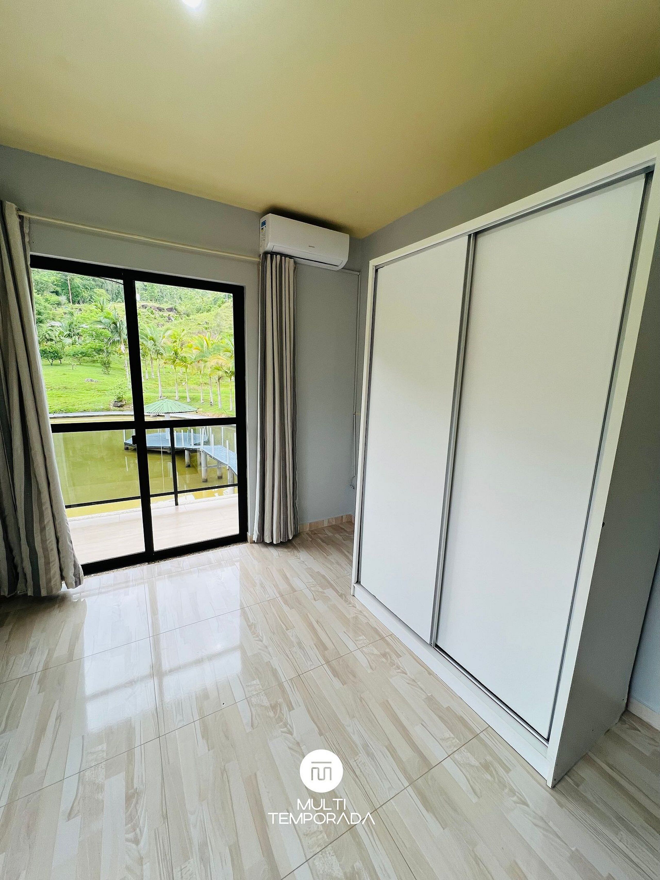 尊荣村舍, 使用泳池, 泳池景观 | 住宿内部