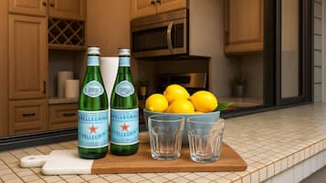 Condo (2 Bedrooms) | Private kitchen | Microwave, oven, dishwasher, coffee/tea maker