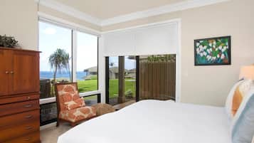 Condo (5 Bedrooms) | 5 bedrooms, laptop workspace, iron/ironing board, free cots/infant beds