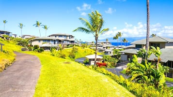 Condo (4 Bedrooms) | Exterior