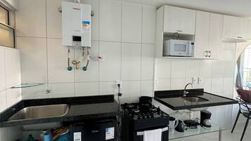 Appartement, balkon | Privékeuken