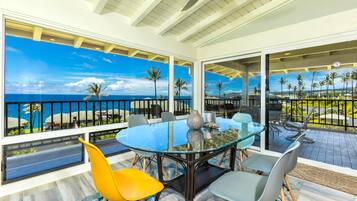 Condo (5 Bedrooms) | Dining