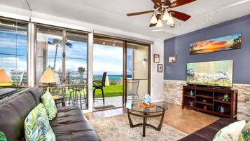 Condo (2 Bedrooms) | Living room | TV