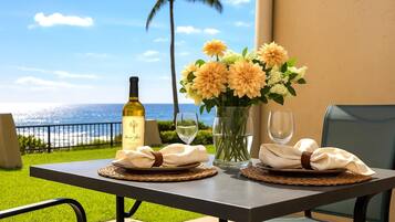 Condo (2 Bedrooms) | Hiên