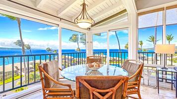 Condo (4 Bedrooms) | Dining