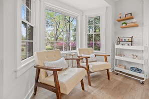 Interior - Hidden Gem • Close to Downtown & Beaches, 8 Guests (Charleston)