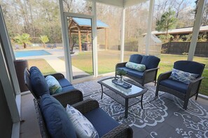 Terrace/patio - Sleeps 10 - Private Pool - Close to Folly & Kiawah (Johns Island)