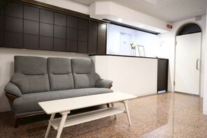 Reception - Hotel Leap (Osaka)