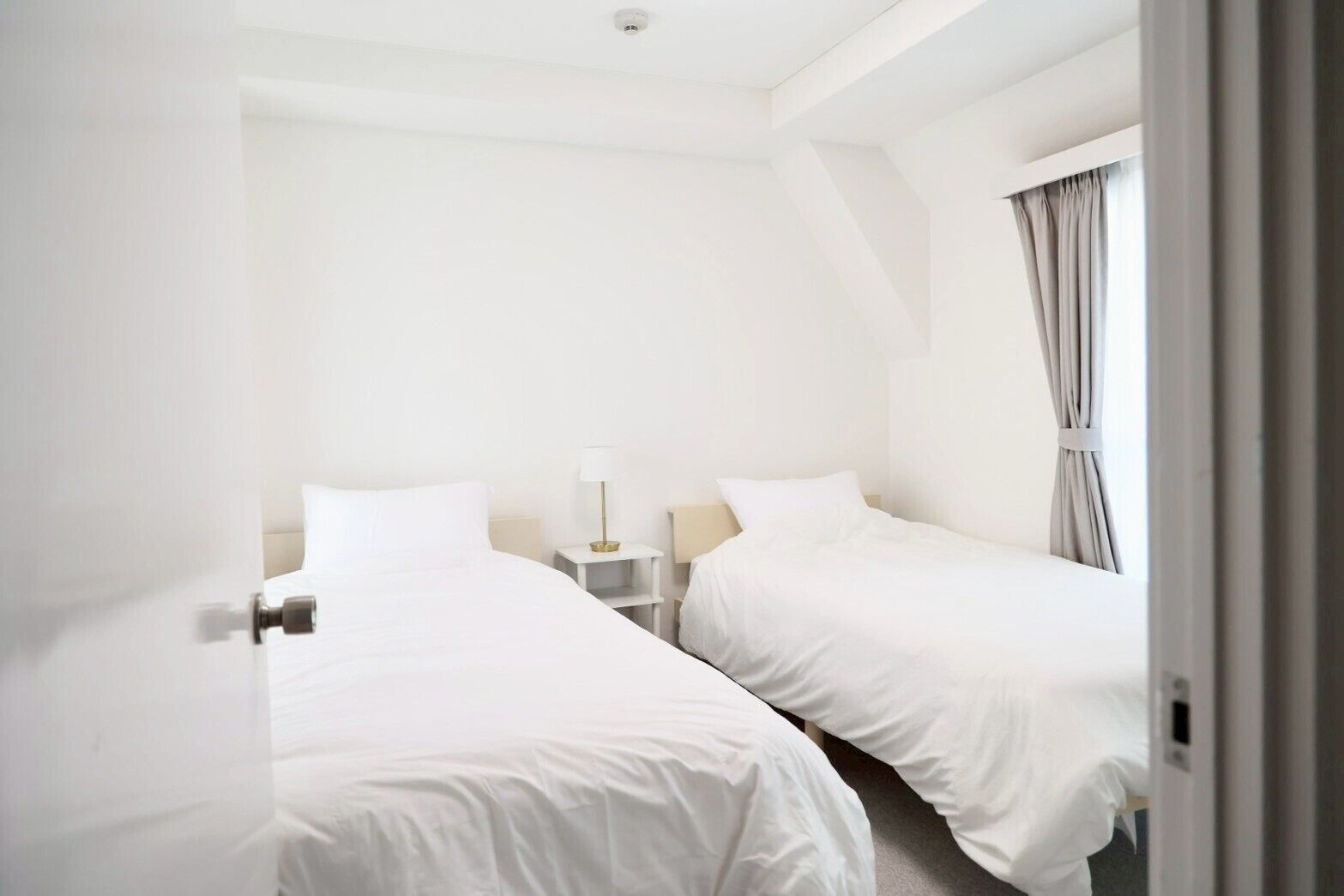 Studio Suite, Balcony, City View | Blackout drapes, soundproofing, iron/ironing board, free WiFi