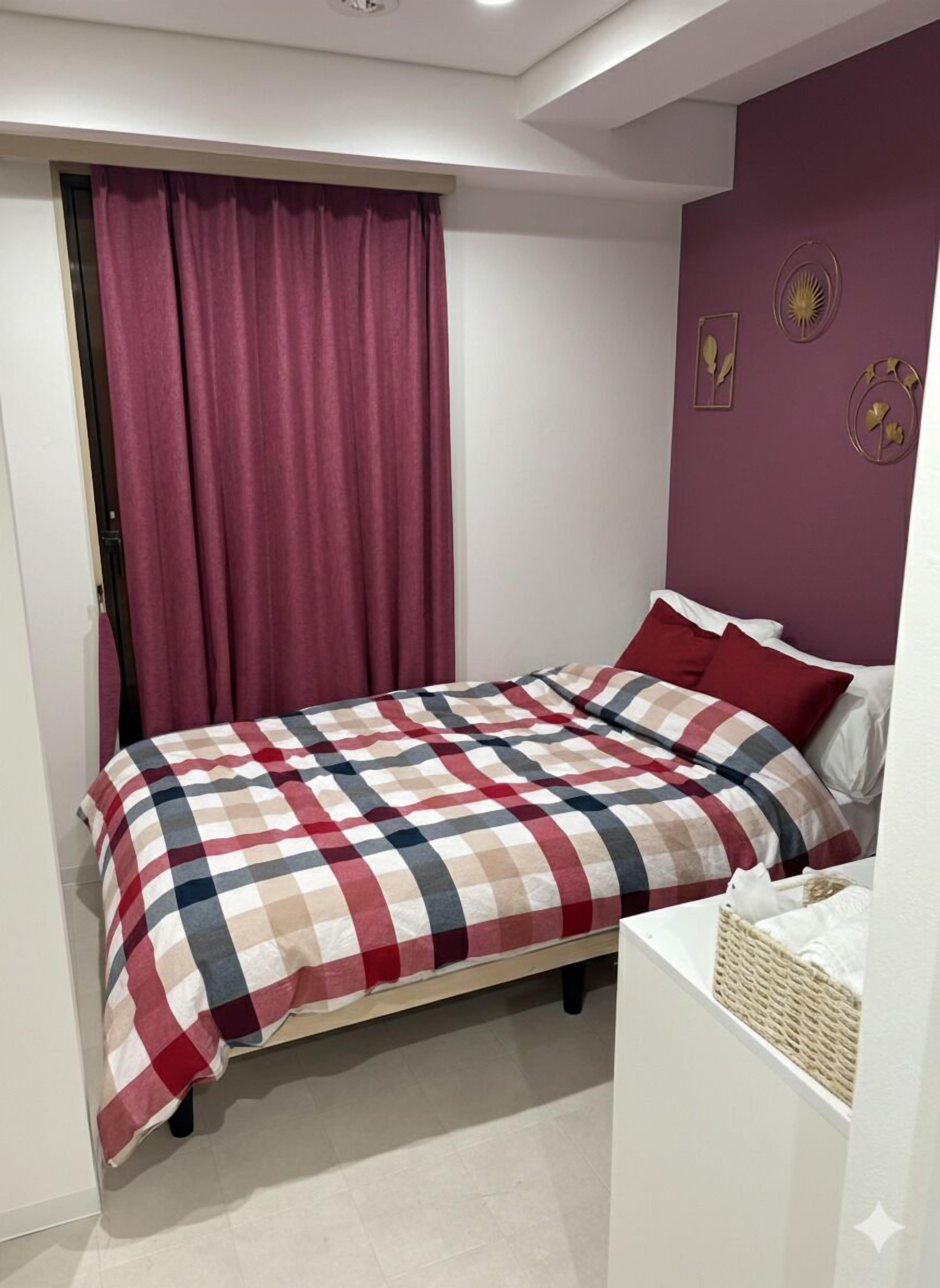 Basic Single Room (3) | Blackout drapes, soundproofing, iron/ironing board, free WiFi