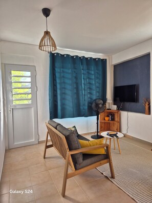 Living area - F2 with magnificent sea view (Le Robert)