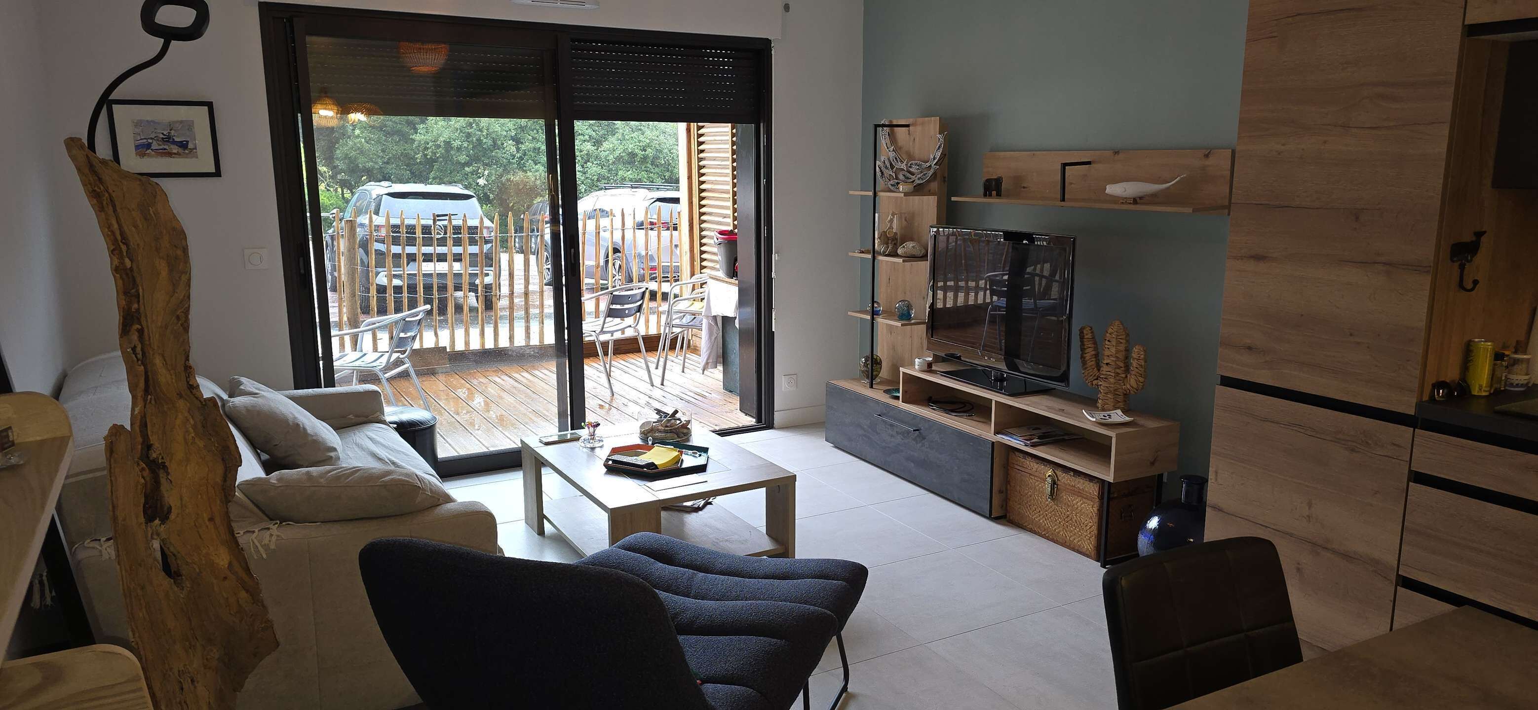 リビング エリア