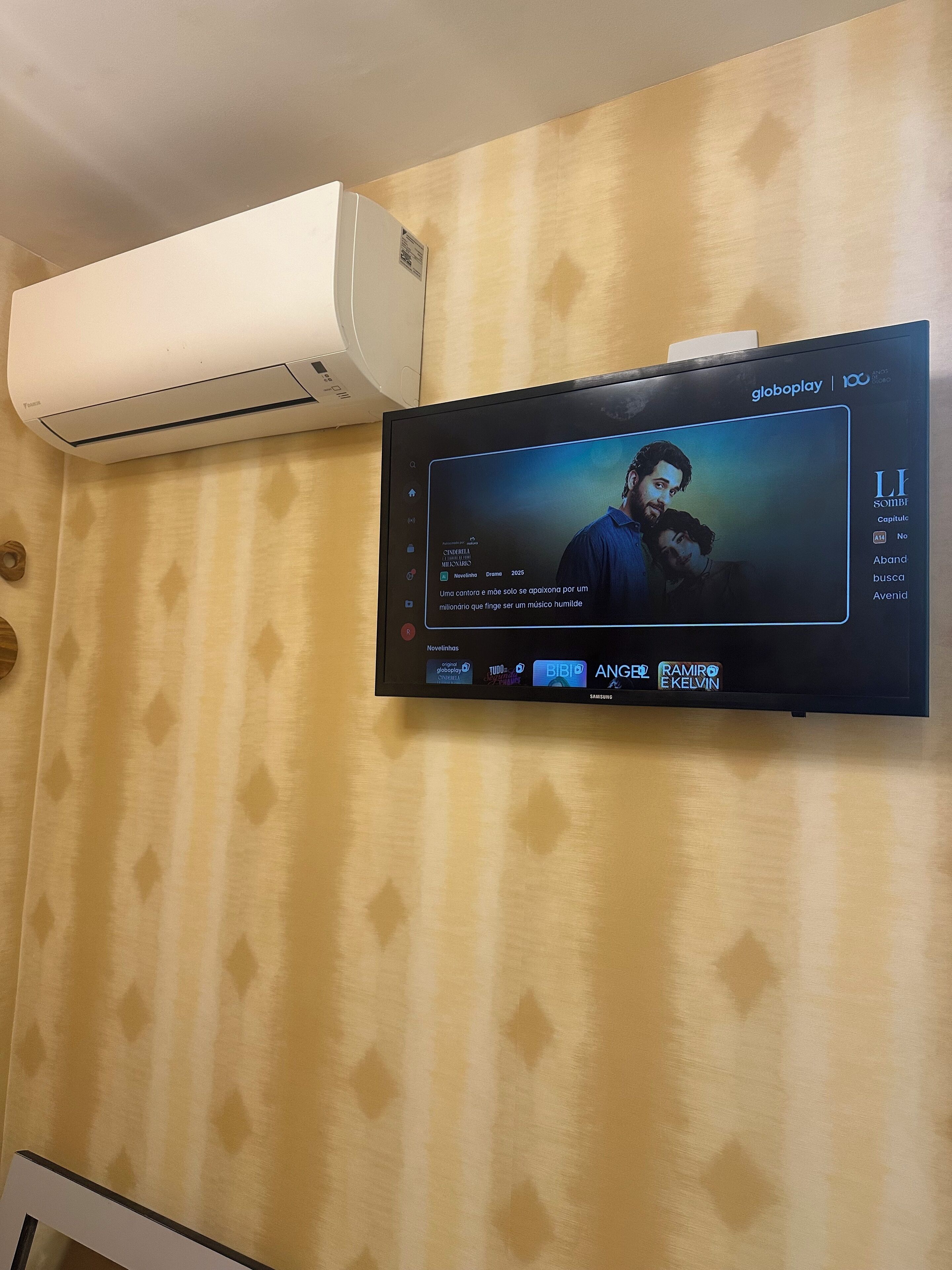 Iron/ironing board, free WiFi