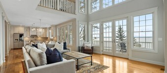 Oneida Lakeside | Sleeps 8 | Pet Friendly