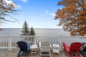 Property grounds - Oneida Lakeside | Sleeps 8 | Pet Friendly (Clevland)