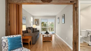 Smart TV, fireplace, table football