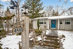 Exterior - Sleeps 8 | Near Wineries | Game room (Canandaigua)