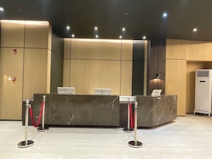 Reception - Mango Suites Angeles (Angeles)