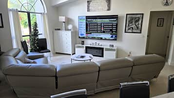 Smart-TV, peis, videospill og fotballspill