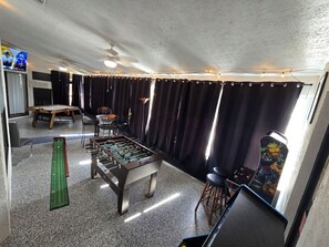 Spielezimmer