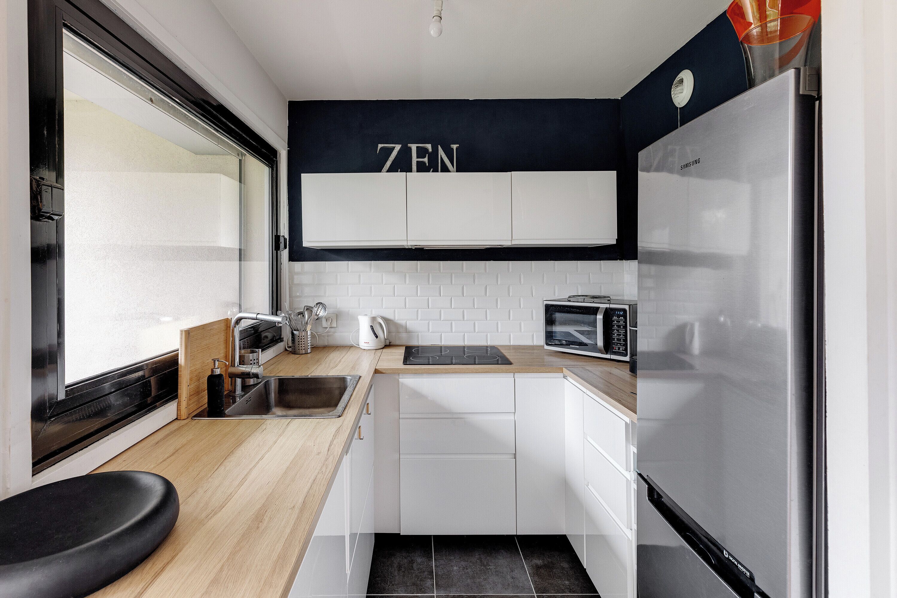 Réfrigérateur, micro-ondes, four, lave-vaisselle