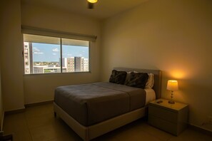 Iron/ironing board, free WiFi, bed sheets, wheelchair access