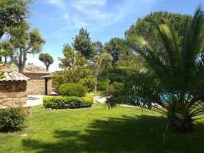 Property grounds - VILLA MACHJA-SAINT CYPRIEN-POOL-BEACH ON FOOT (LECCI)