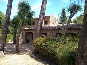 Exterior - VILLA MACHJA-SAINT CYPRIEN-POOL-BEACH ON FOOT (LECCI)