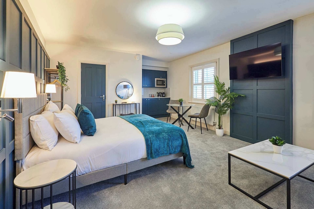 The Langley Hotel by null